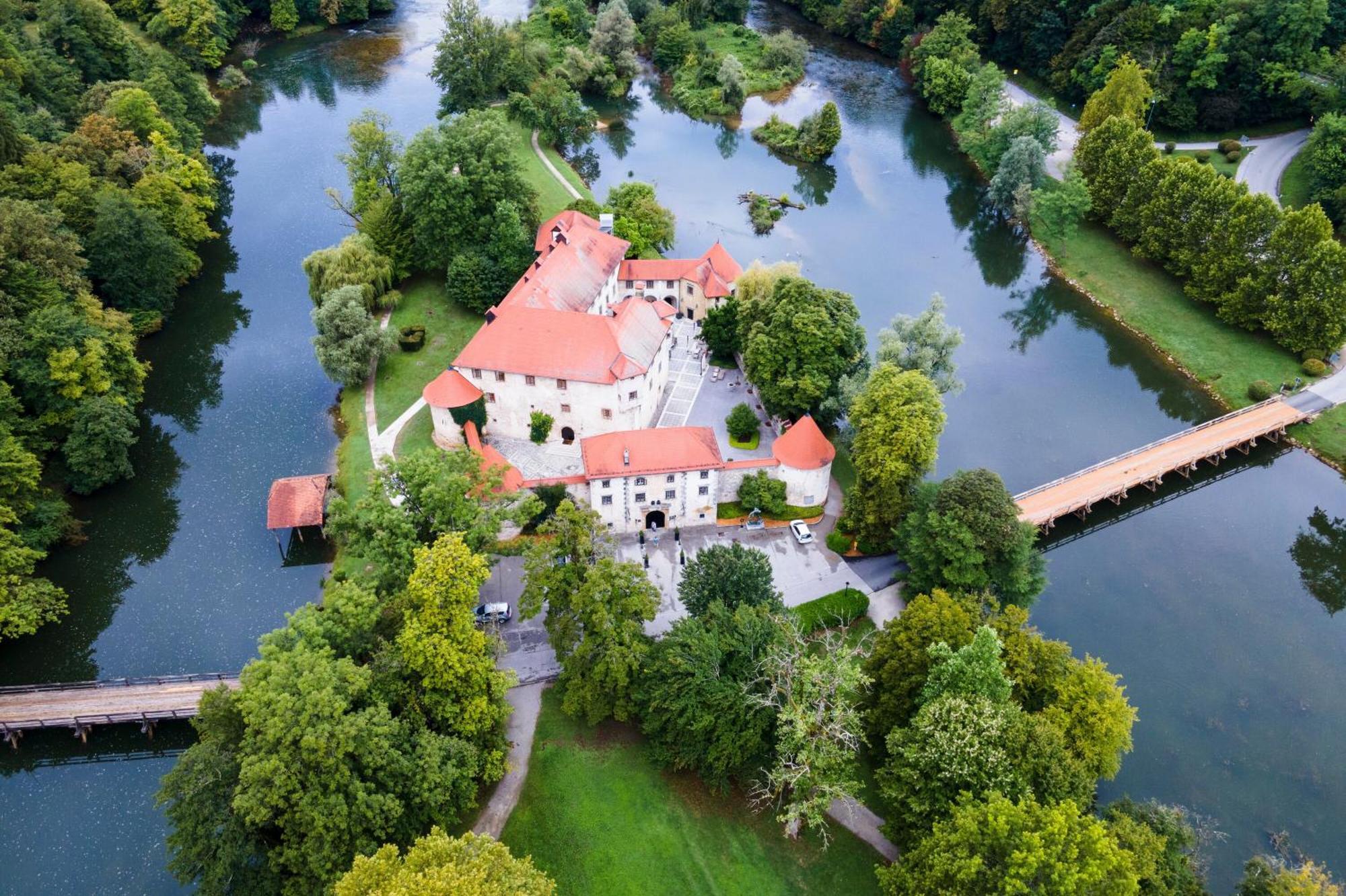 Tourist Farm Skrbina Apartments - Happy Rentals Šmarješke Toplice Exteriör bild