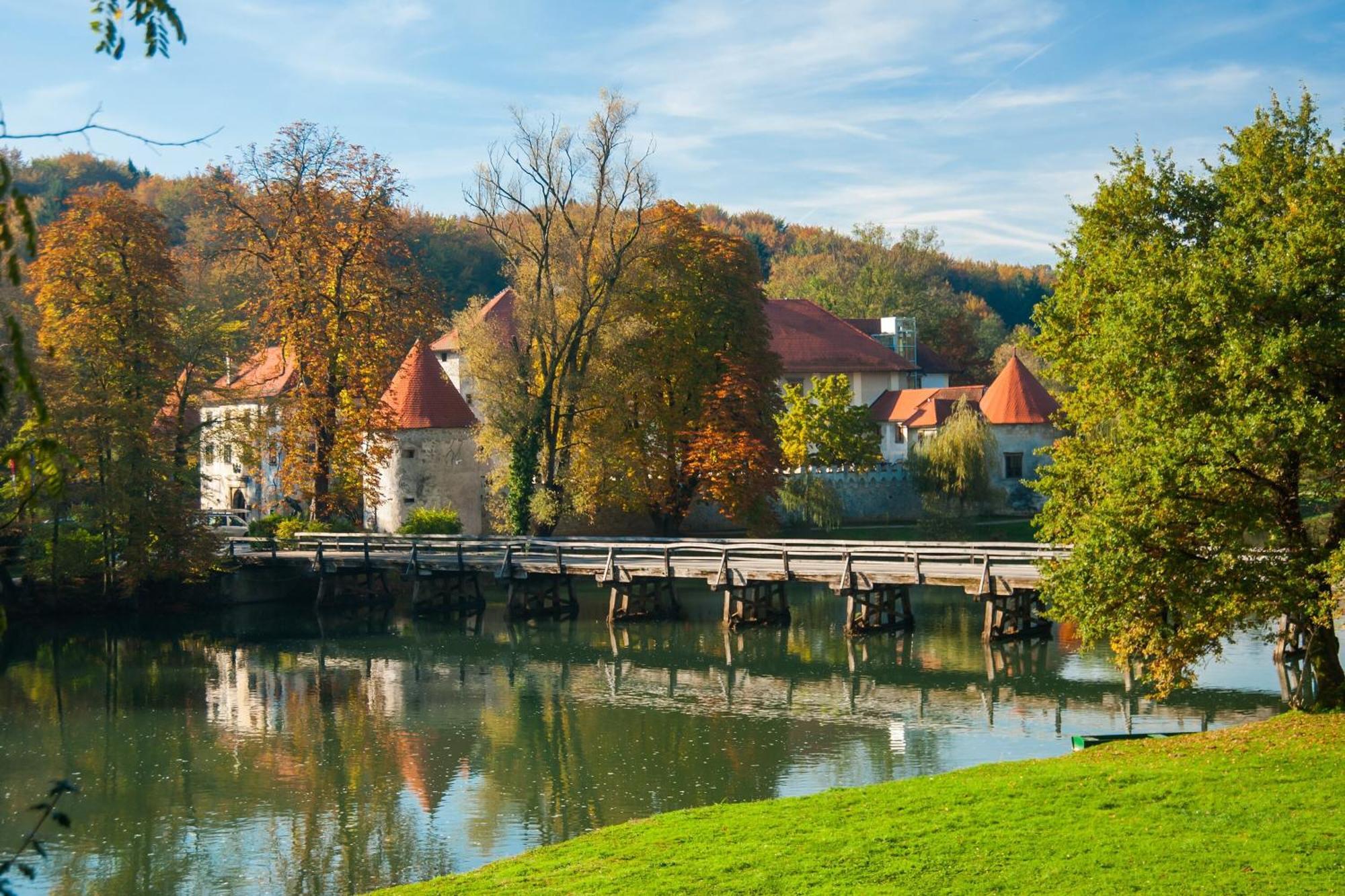 Tourist Farm Skrbina Apartments - Happy Rentals Šmarješke Toplice Exteriör bild